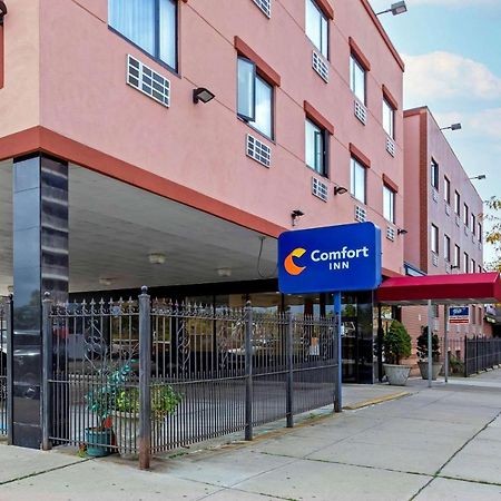 Comfort Inn Brooklyn New York City Exterior photo