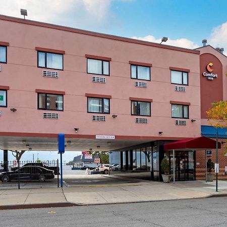 Comfort Inn Brooklyn New York City Exterior photo